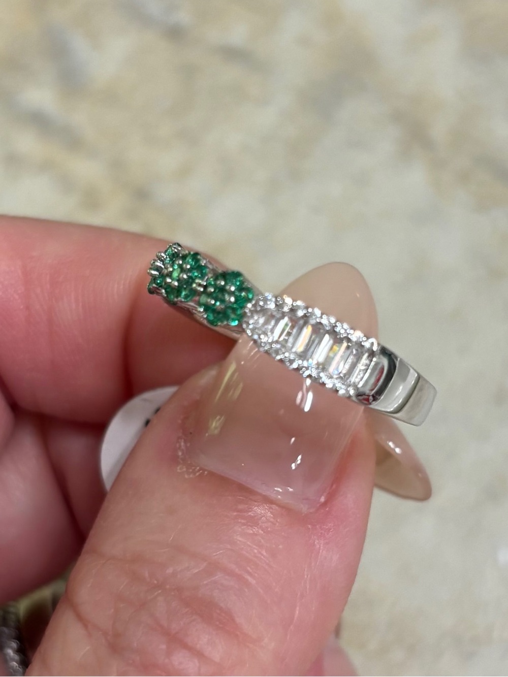 Stamped Sterling silver Emeralds and clear CZ stones Ring - Picture 5 of 6